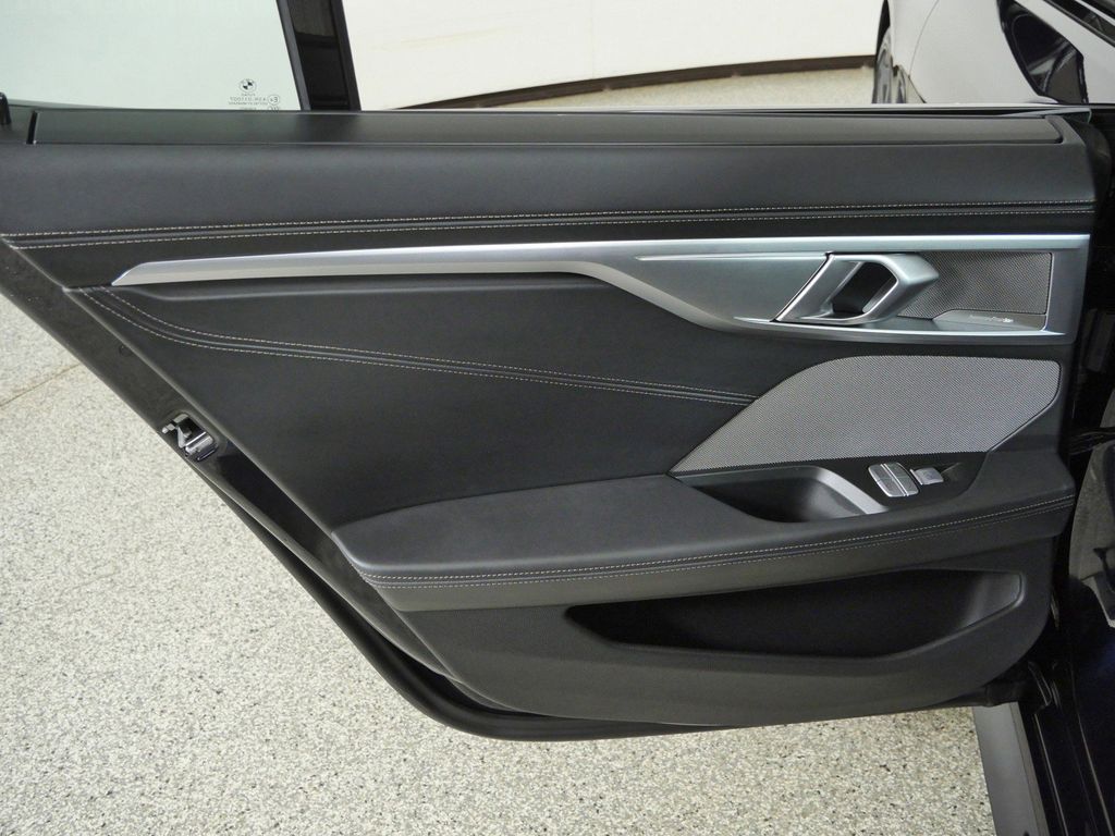 Thumbnail: 2026 BMW 8 Series - 29