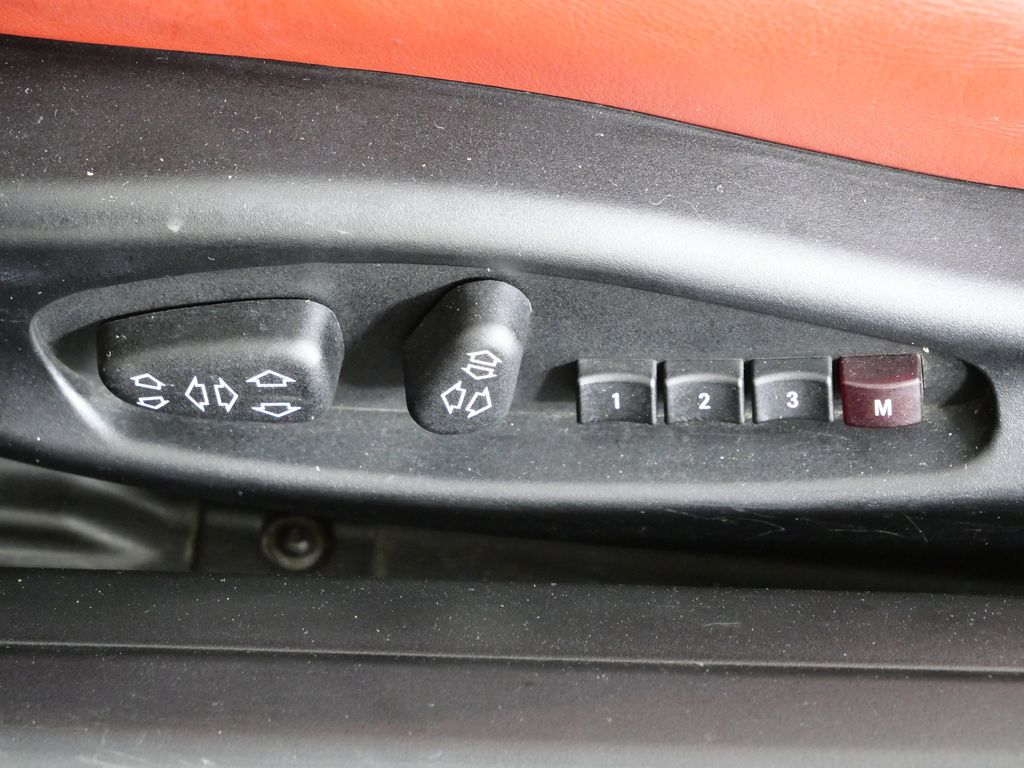 Thumbnail: 2004 BMW M3 - 32