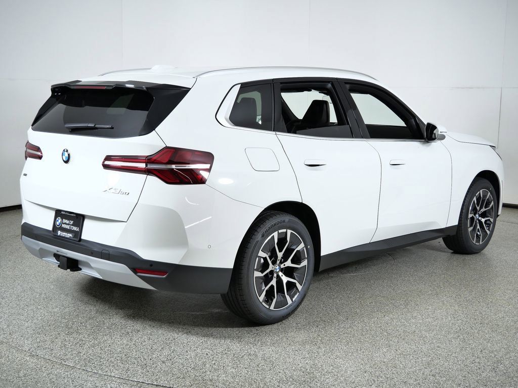 Thumbnail: 2026 BMW X3 - 11