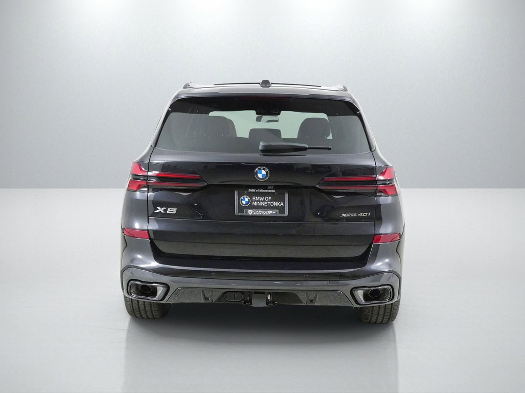 Thumbnail: 2026 BMW X5 - 10