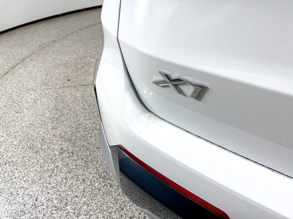 Thumbnail: 2025 BMW X1 - 15