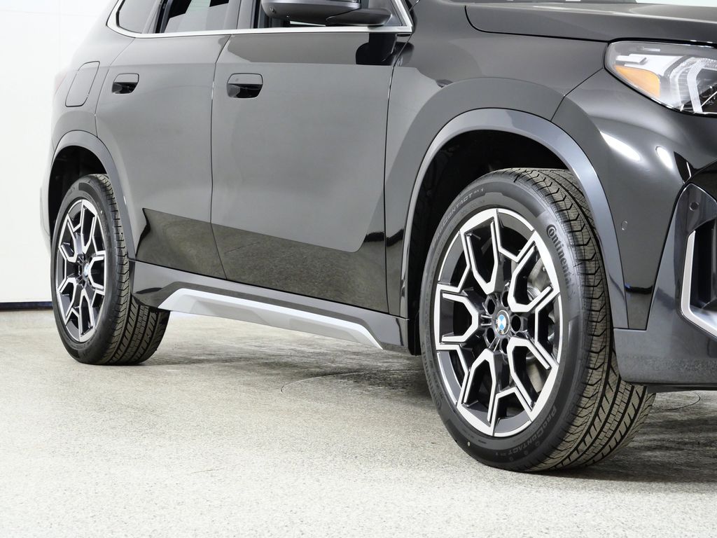 Thumbnail: 2026 BMW X1 - 6