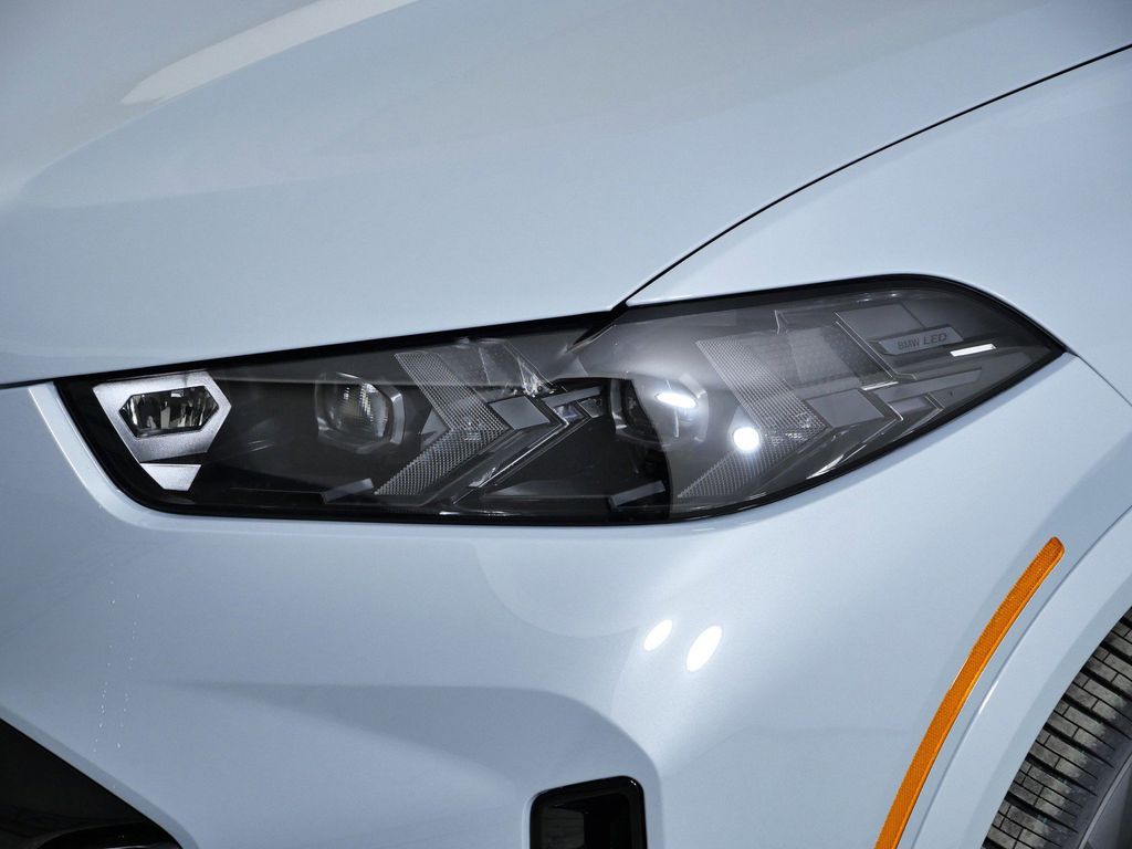 Thumbnail: 2026 BMW X5 - 3