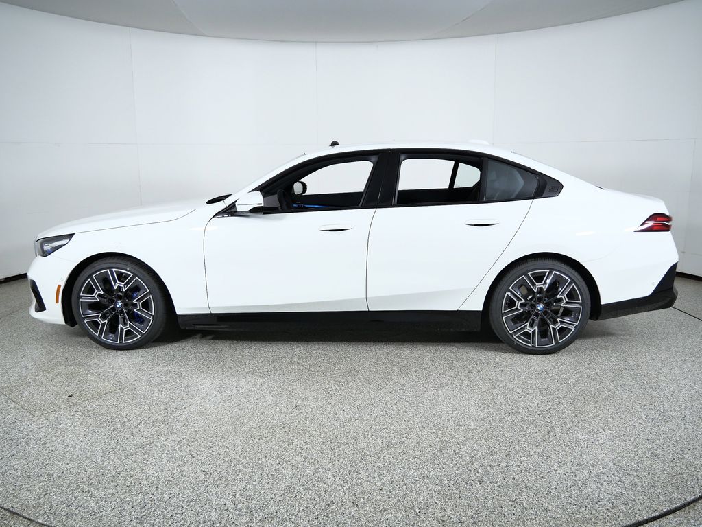 Thumbnail: 2026 BMW i5 - 15