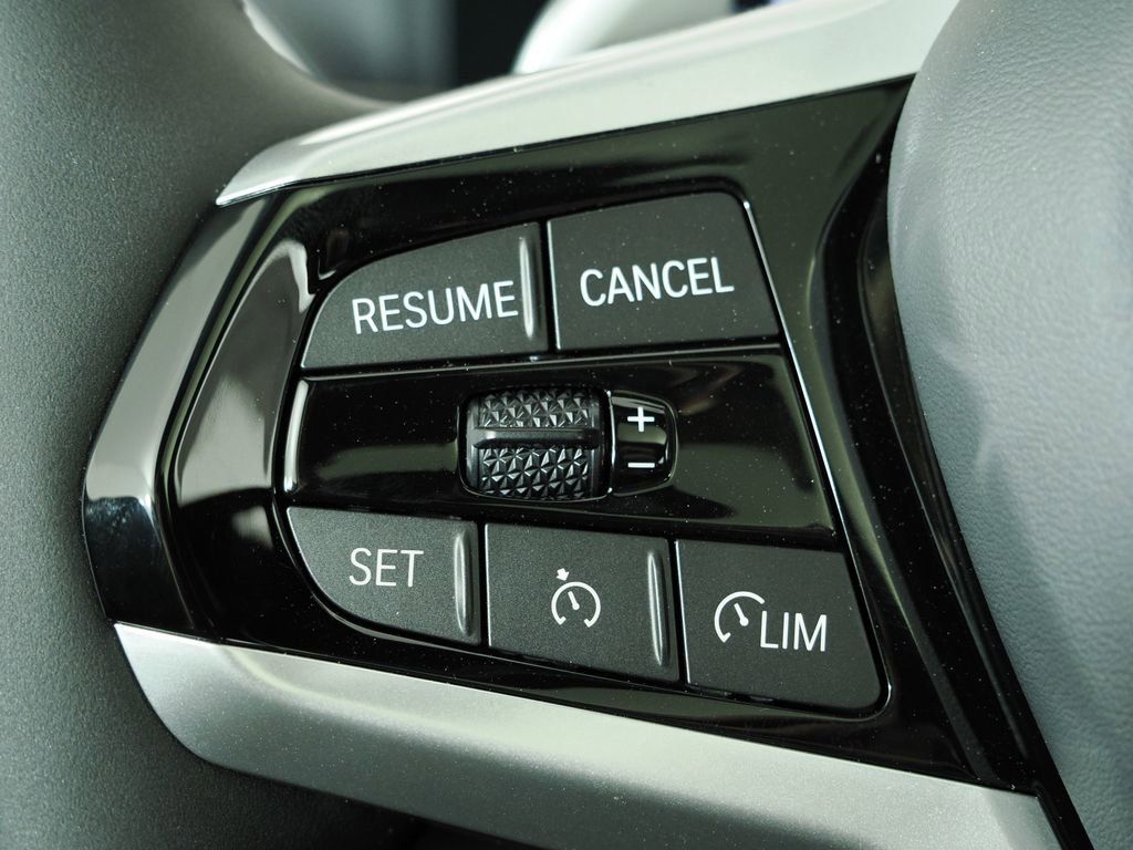 Thumbnail: 2026 BMW 4 Series - 38