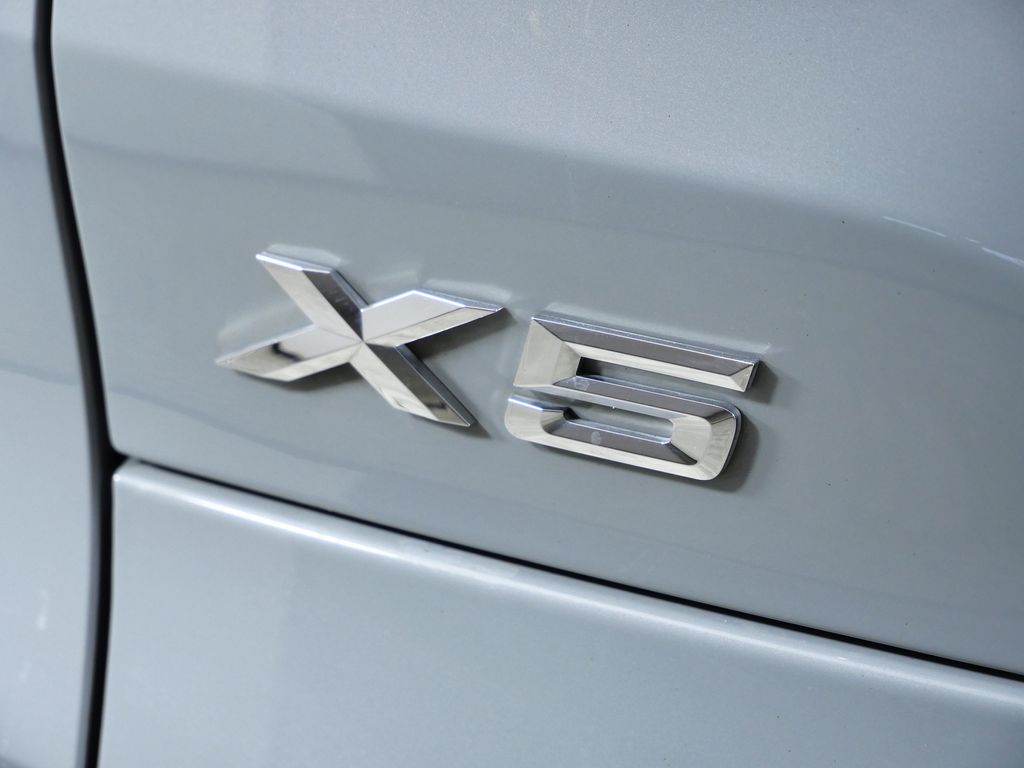 Thumbnail: 2024 BMW X5 - 16