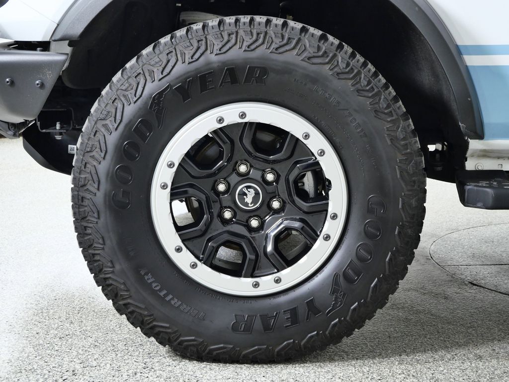 Thumbnail: 2022 Ford Bronco - 18