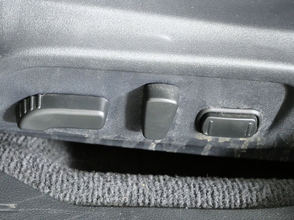 Thumbnail: 2016 Subaru Outback - 38