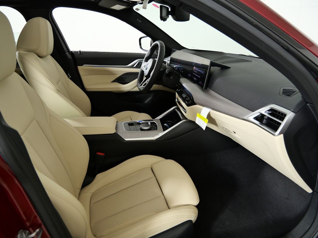 Thumbnail: 2026 BMW i4 - 20