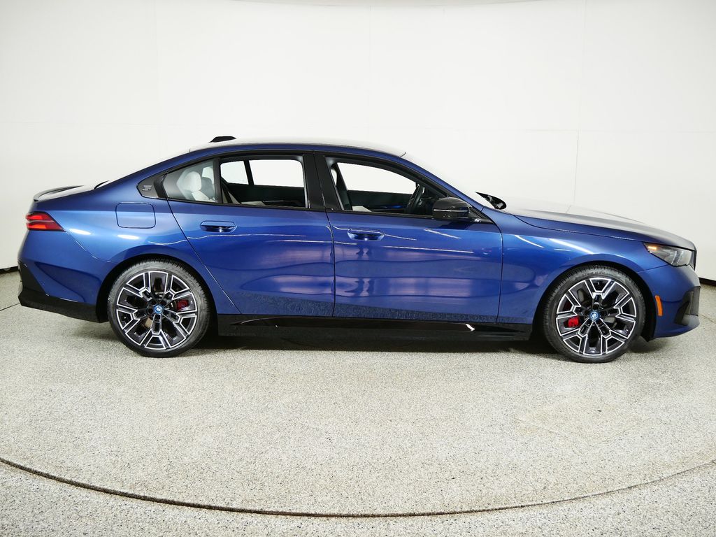Thumbnail: 2024 BMW i5 - 9