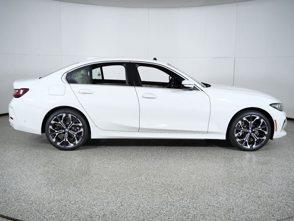 Thumbnail: 2026 BMW 3 Series - 8