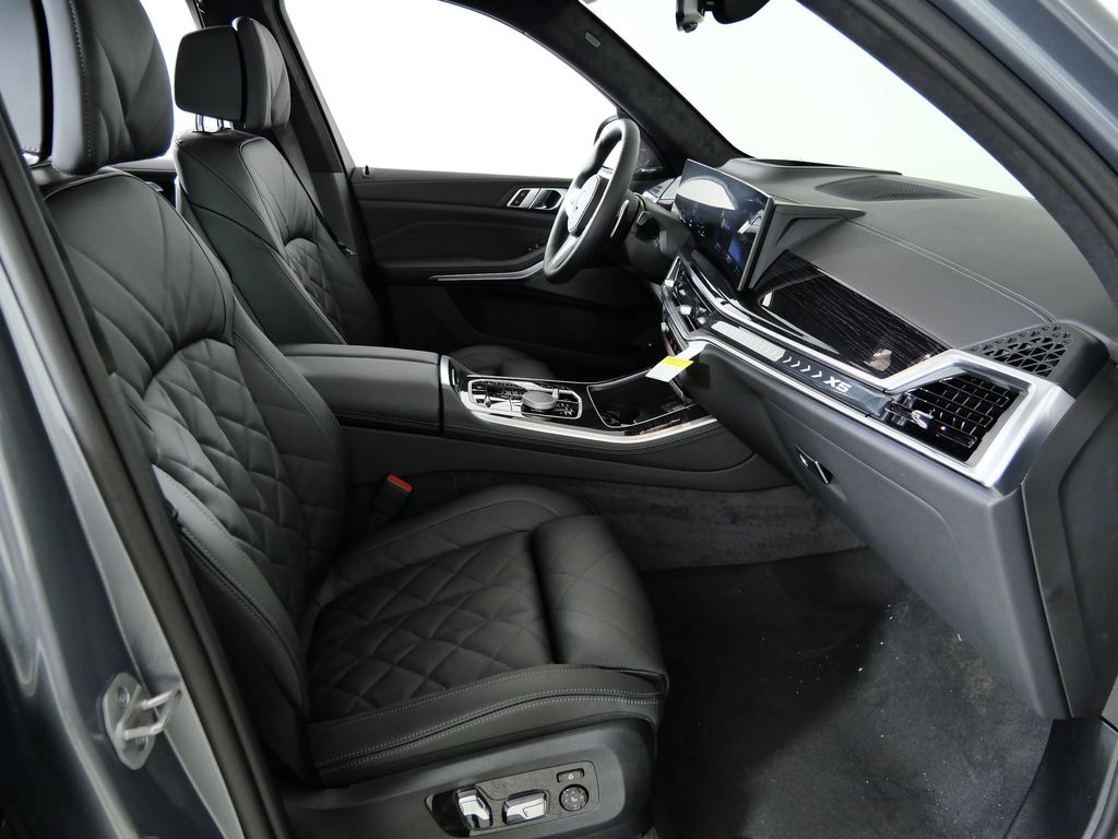 Thumbnail: 2026 BMW X5 - 20