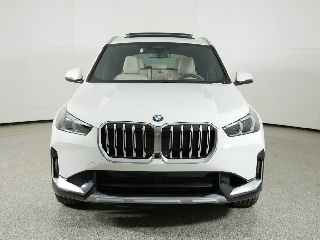 Thumbnail: 2025 BMW X1 - 6