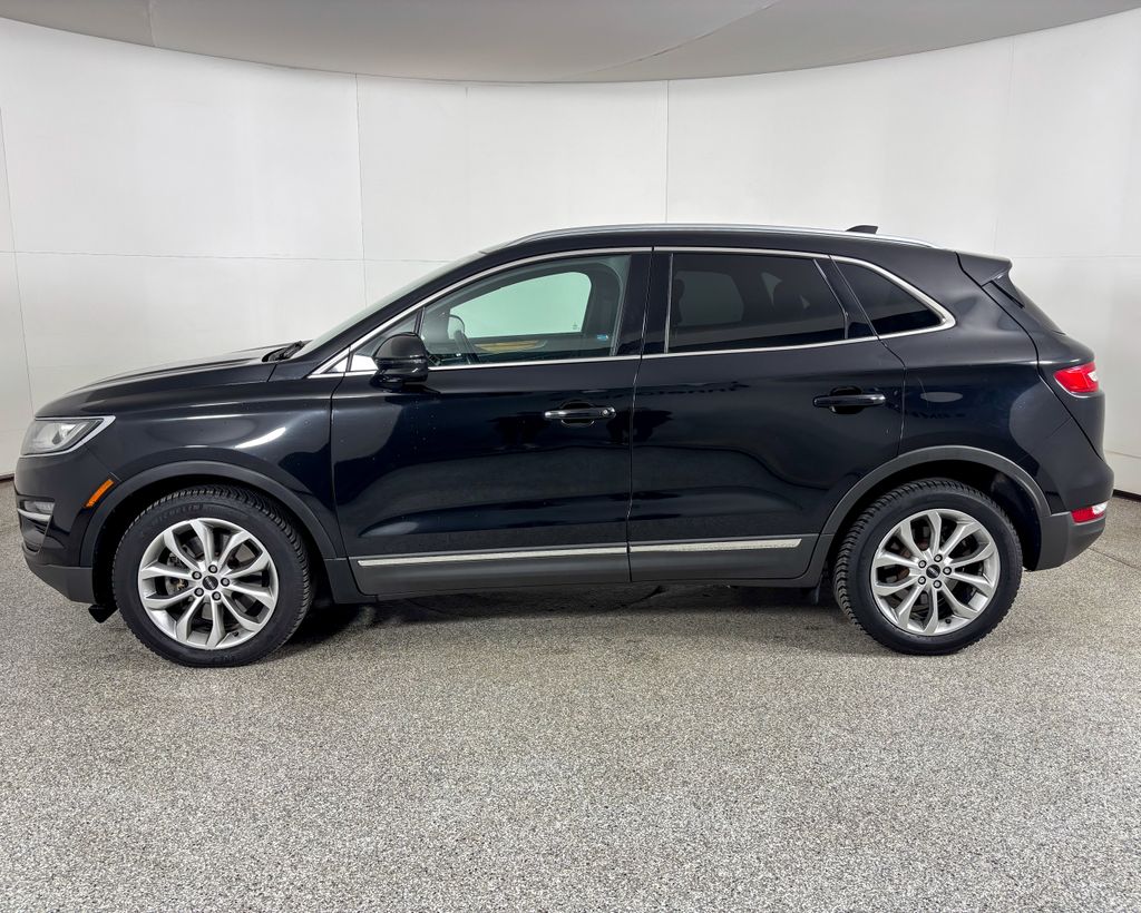 Thumbnail: 2016 Lincoln MKC - 6