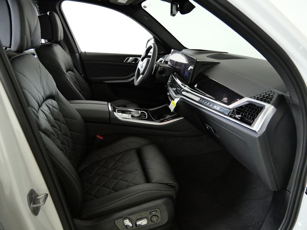 Thumbnail: 2026 BMW X5 - 20