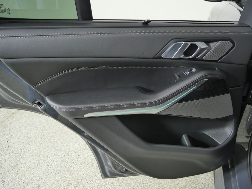 Thumbnail: 2026 BMW X5 - 31