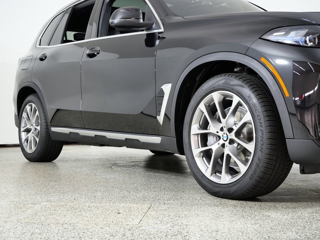 Thumbnail: 2026 BMW X5 - 7