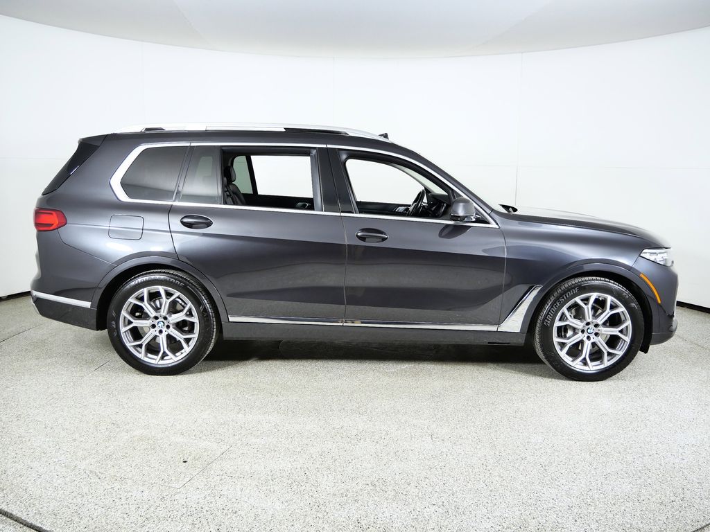 Thumbnail: 2021 BMW X7 - 9