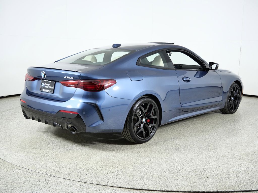 Thumbnail: 2025 BMW 4 Series - 11