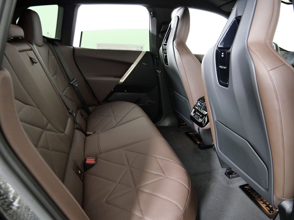 Thumbnail: 2026 BMW iX - 25