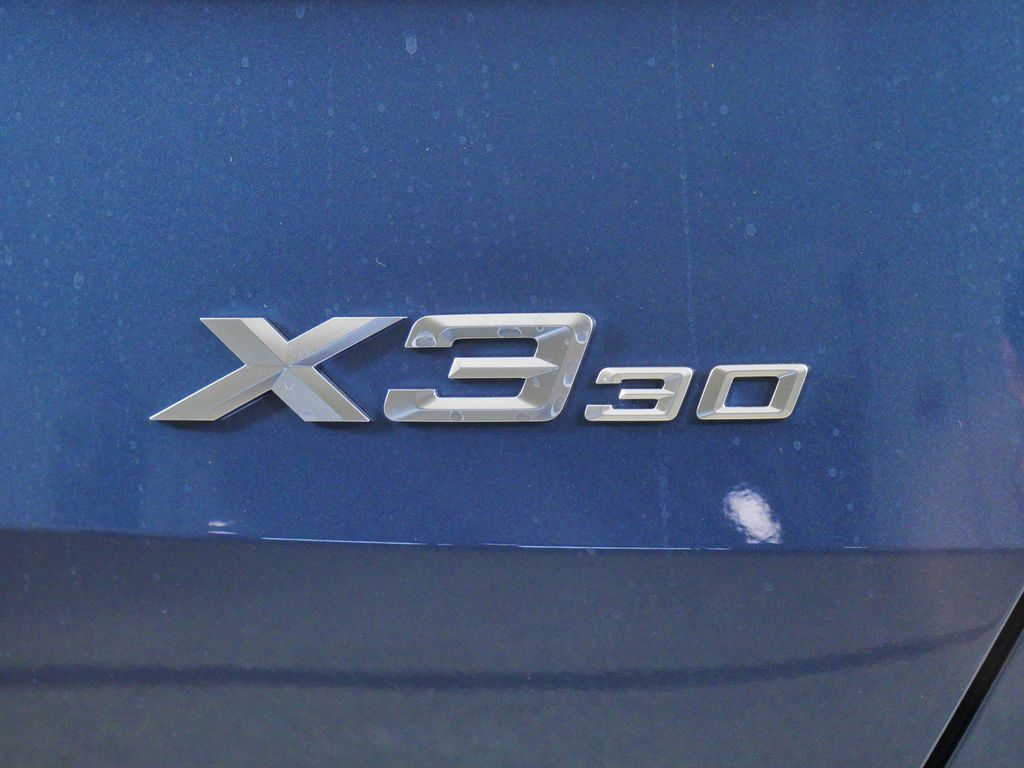 Thumbnail: 2026 BMW X3 - 11