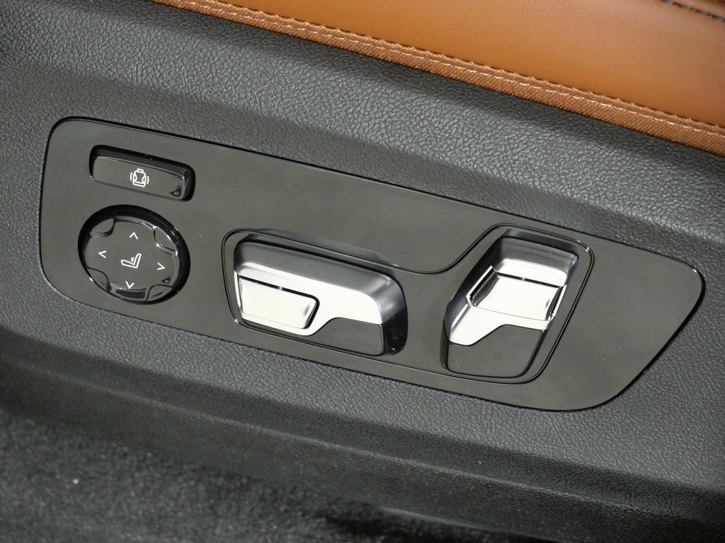 Thumbnail: 2026 BMW X5 - 39