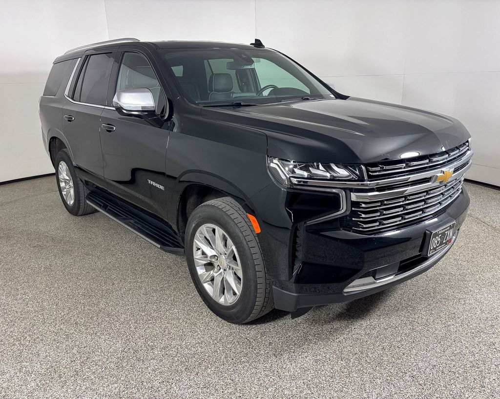 Thumbnail: 2022 Chevrolet Tahoe - 4