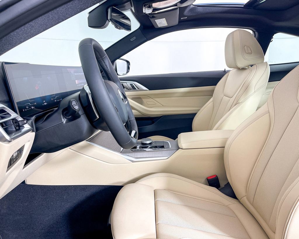 Thumbnail: 2025 BMW 4 Series - 33