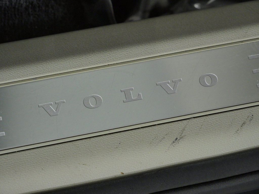 Thumbnail: 2022 Volvo XC90 - 22