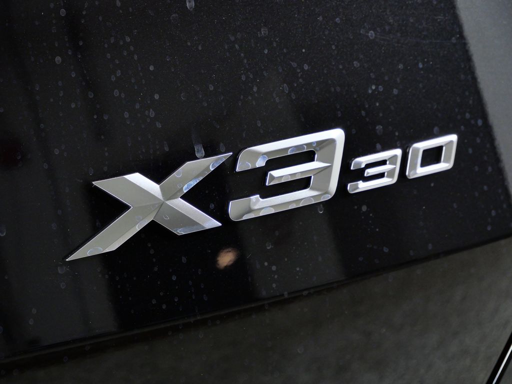 Thumbnail: 2026 BMW X3 - 12