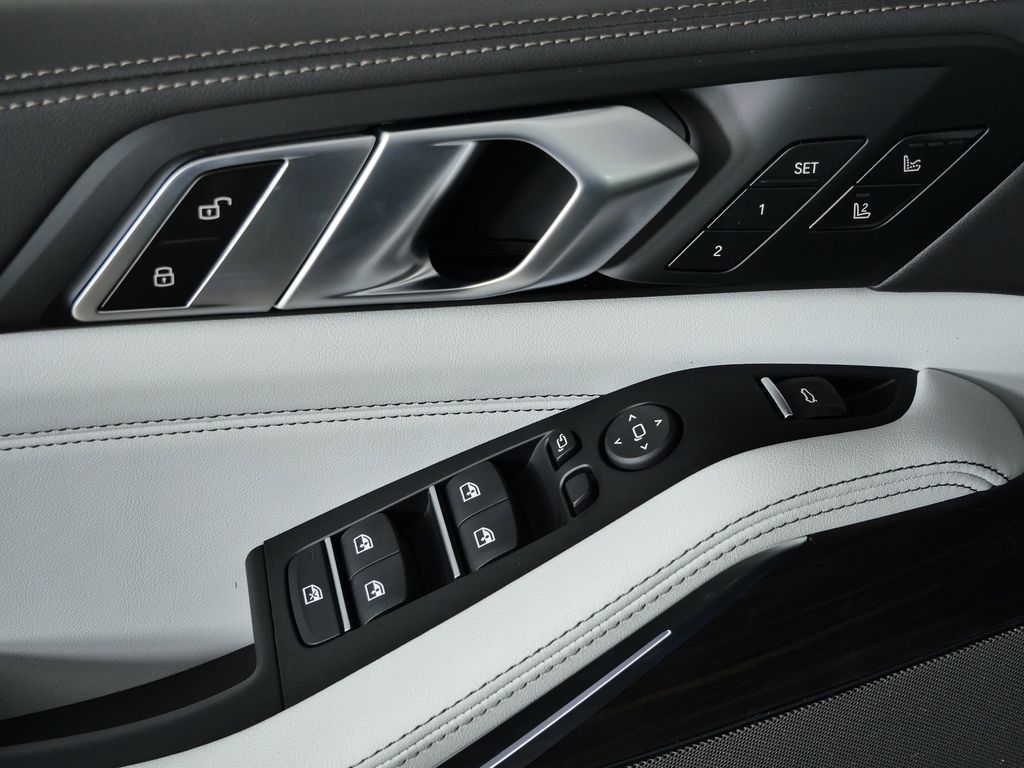 Thumbnail: 2026 BMW X5 - 37