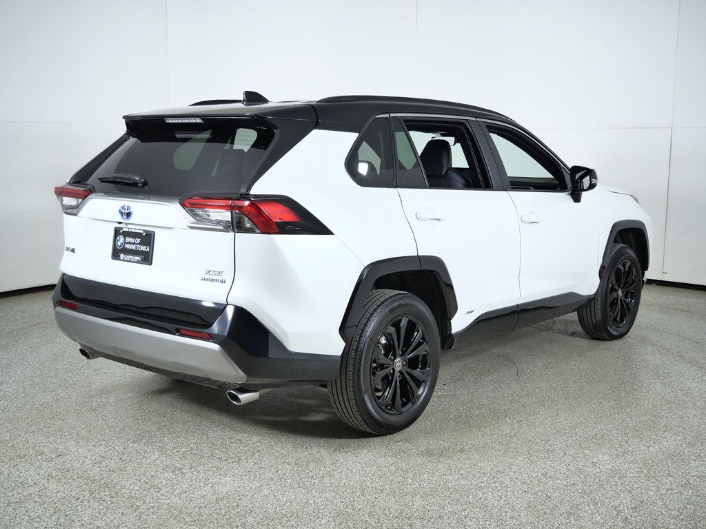 Thumbnail: 2024 Toyota RAV4 - 10