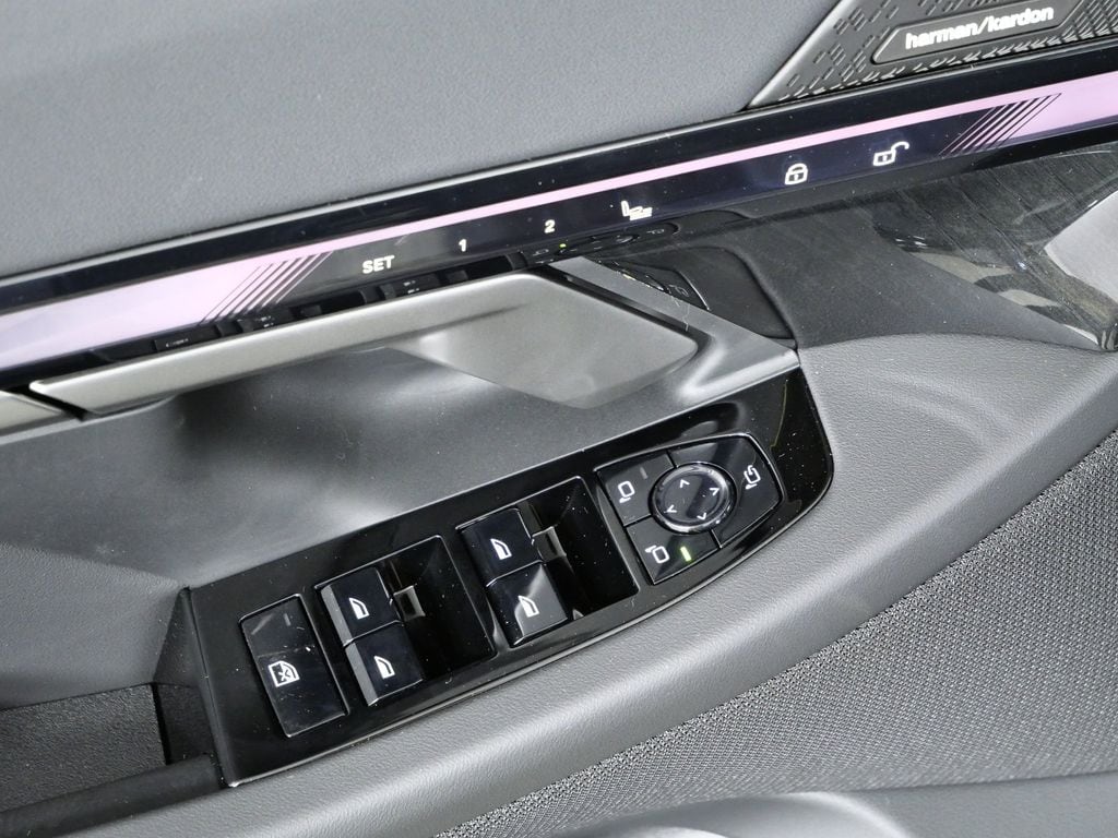 Thumbnail: 2026 BMW 5 Series - 35