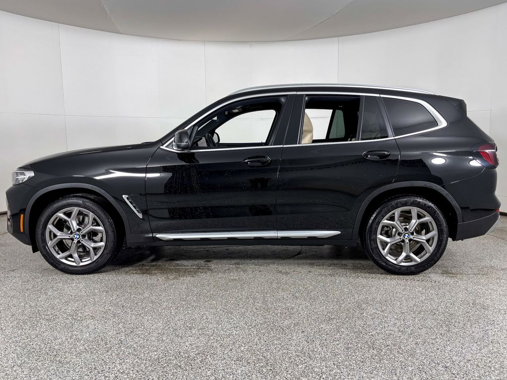 Thumbnail: 2023 BMW X3 - 6