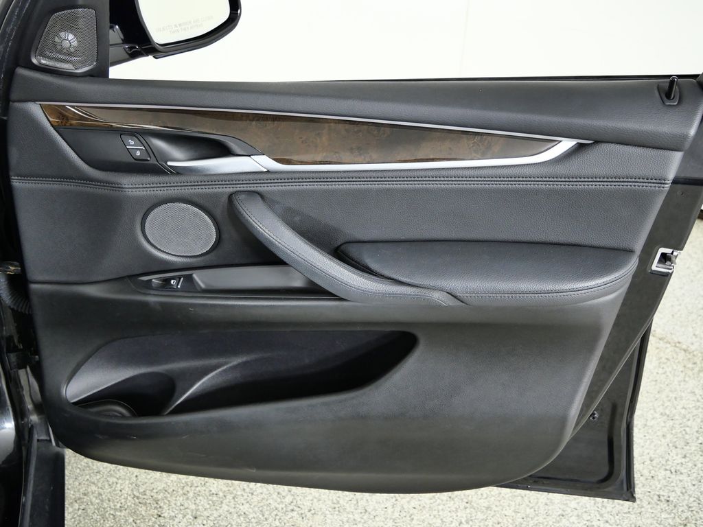 Thumbnail: 2016 BMW X5 - 19