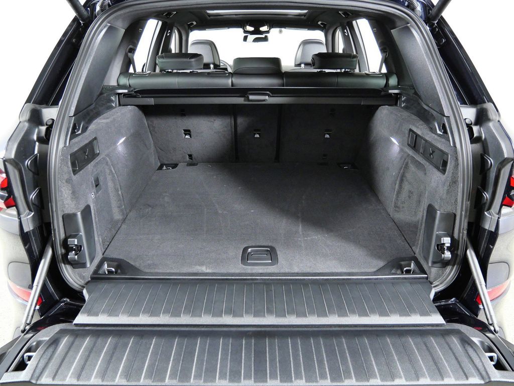 Thumbnail: 2026 BMW X5 - 28
