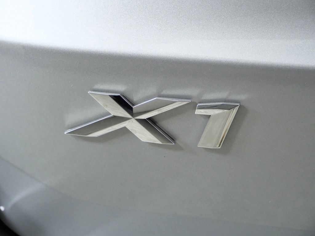 Thumbnail: 2026 BMW X1 - 15