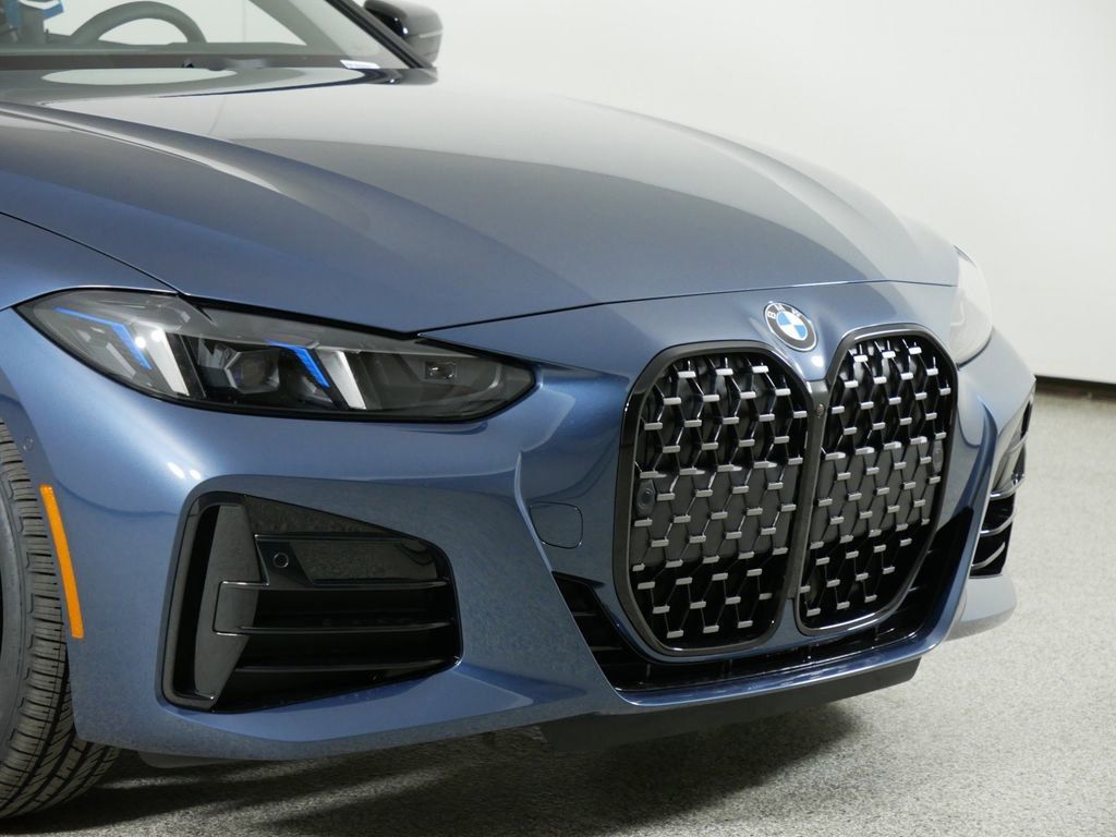 Thumbnail: 2025 BMW 4 Series - 5