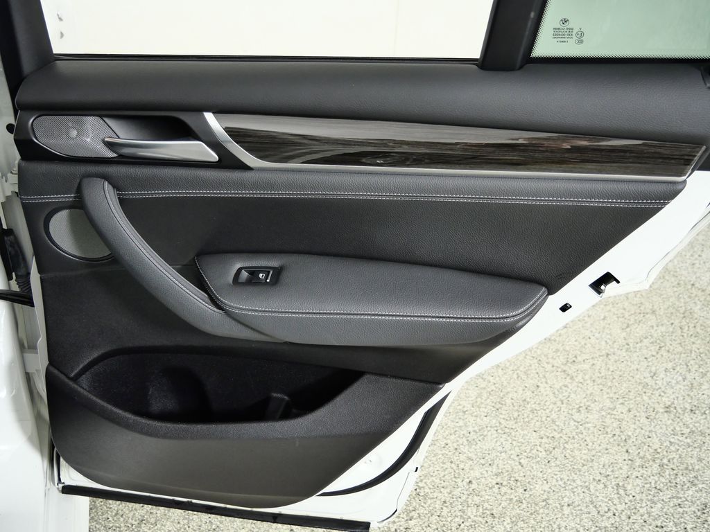 Thumbnail: 2017 BMW X4 - 25