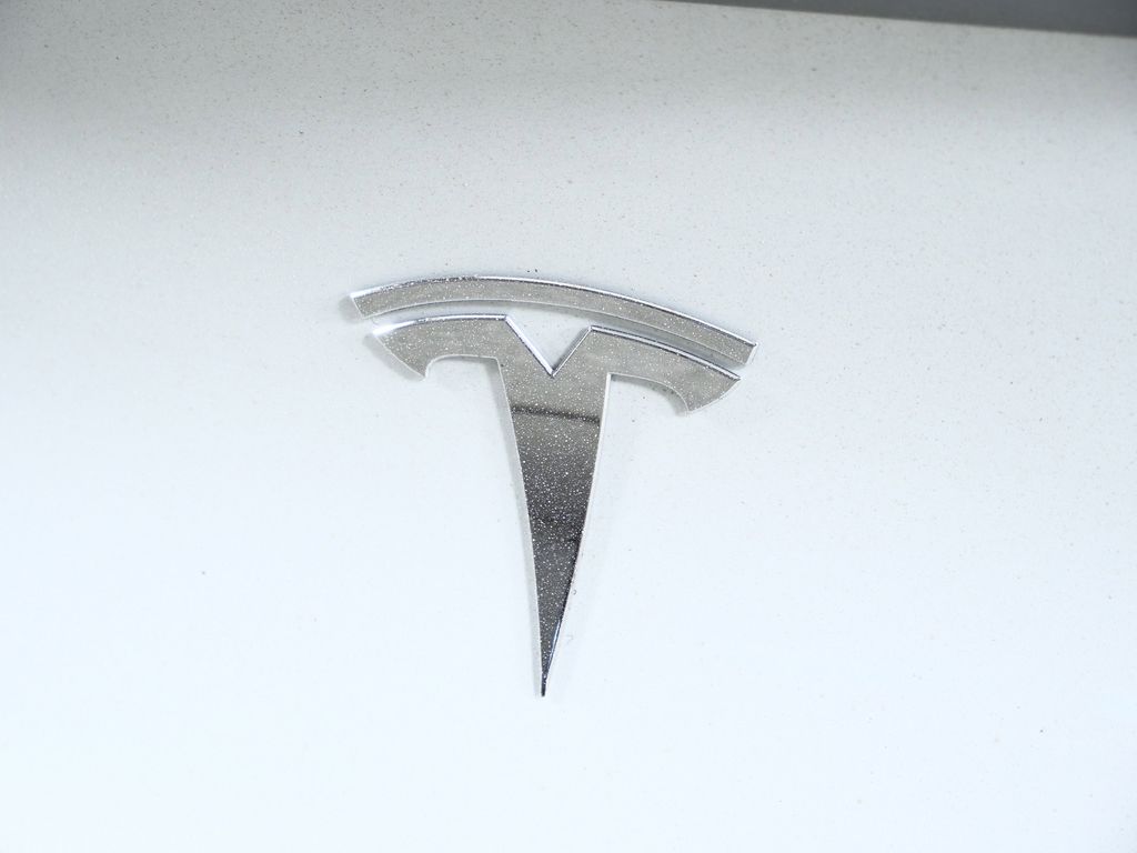 Thumbnail: 2022 Tesla Model Y - 11