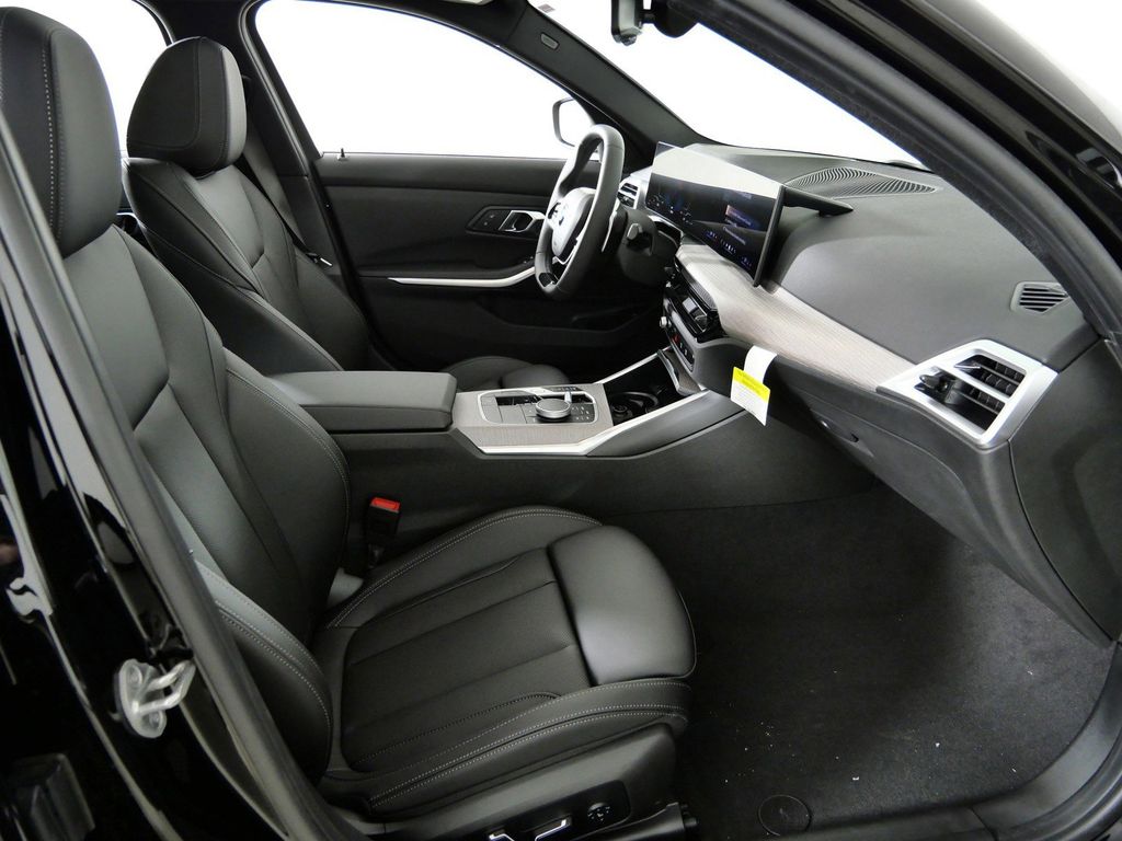 Thumbnail: 2026 BMW 3 Series - 20