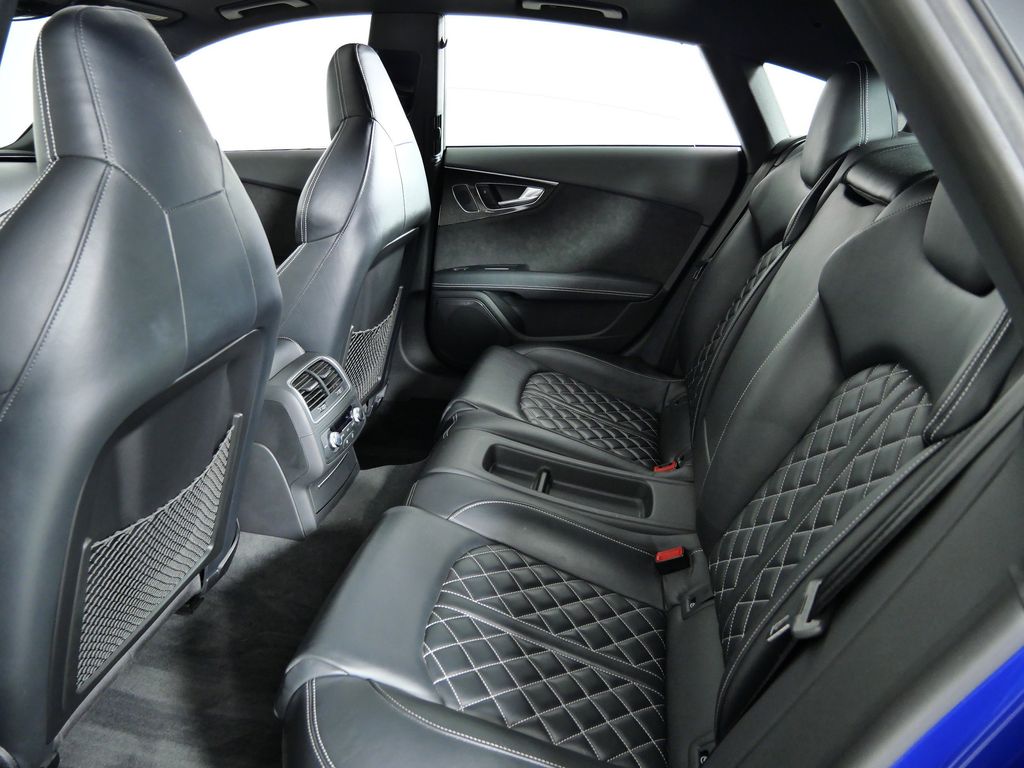 Thumbnail: 2017 Audi S7 - 32