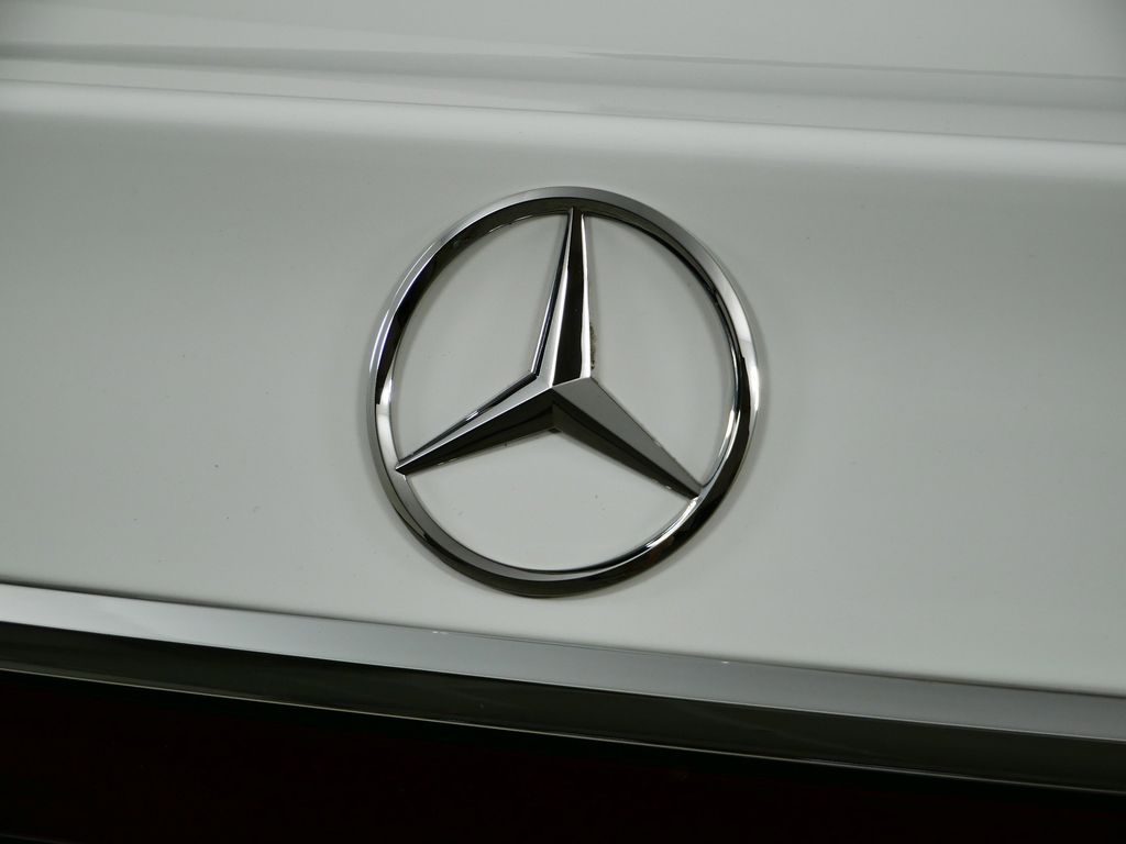 Thumbnail: 2024 Mercedes-Benz E-Class - 11