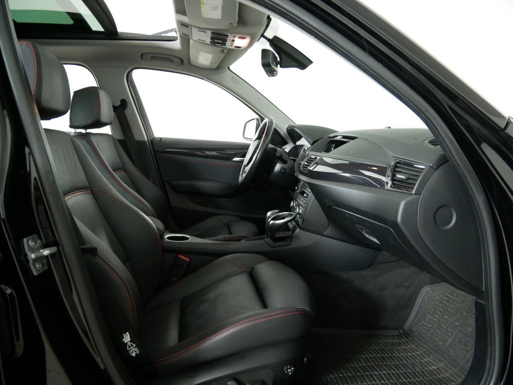 Thumbnail: 2014 BMW X1 - 20