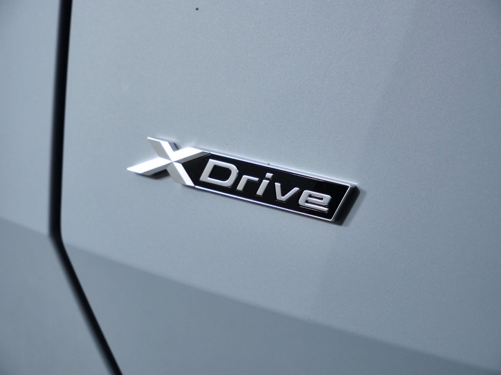 Thumbnail: 2026 BMW X3 - 13