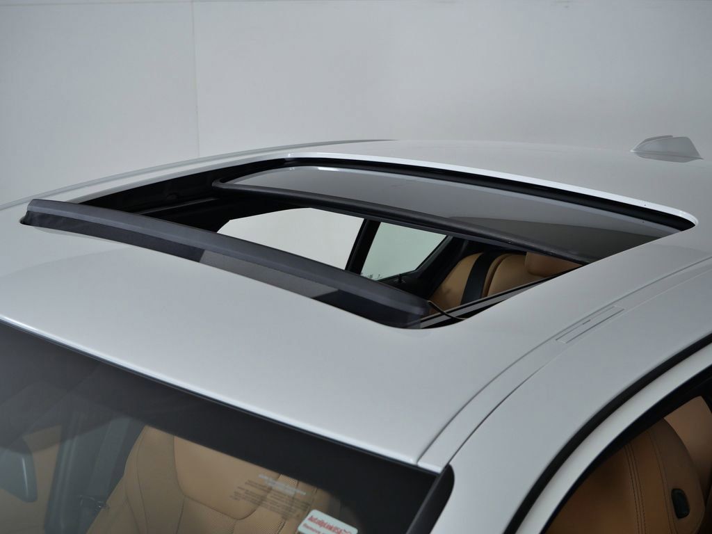 Thumbnail: 2026 BMW 3 Series - 20