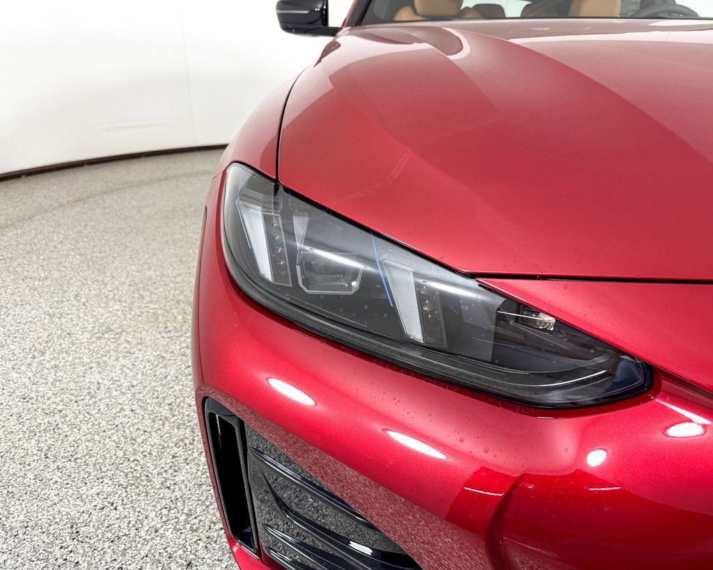 Thumbnail: 2025 BMW i4 - 9