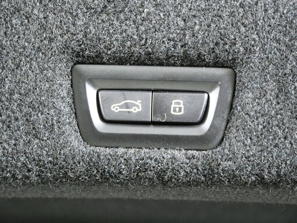 Thumbnail: 2025 BMW 7 Series - 28