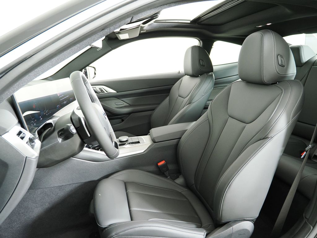 Thumbnail: 2026 BMW 4 Series - 28