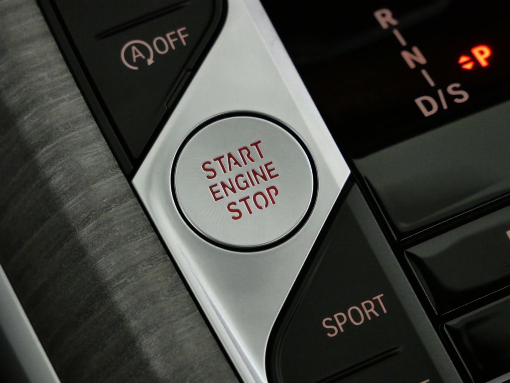 Thumbnail: 2026 BMW 3 Series - 45